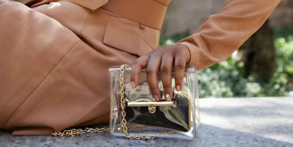 Reasons Why You Need a Clear Clutch Purse