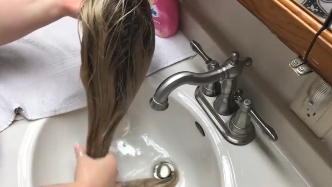 A Complete Guide on How to Properly Wash Gray Hair Wigs